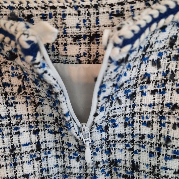 H&M navy, white and black tweed texturized mini skirt with fringe, size 6 - Picture 8 of 11